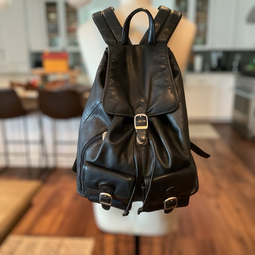 Dilana Black Leather Backpack Euc - image 3